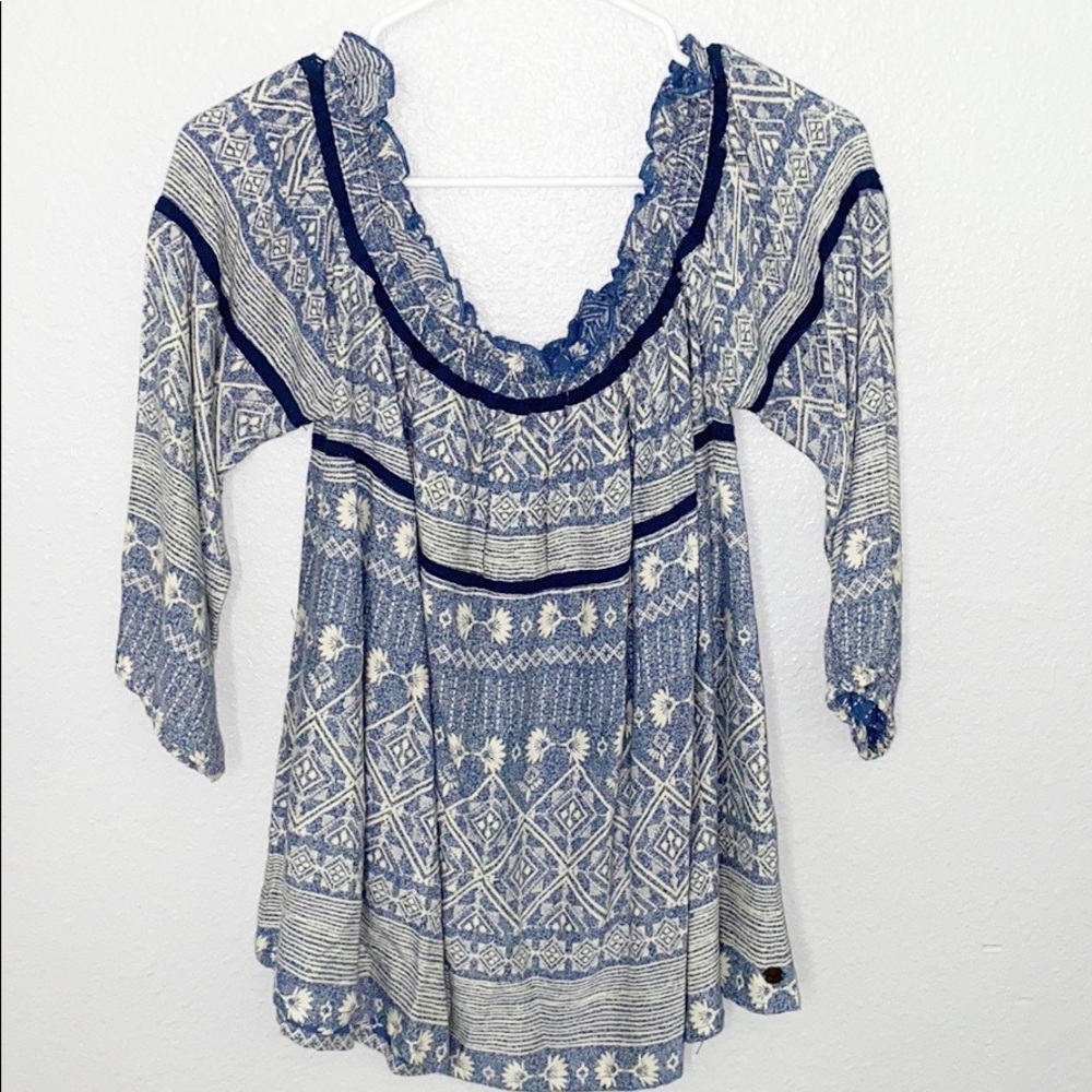 ROXY BLOUSE OFF THE SHOULDER